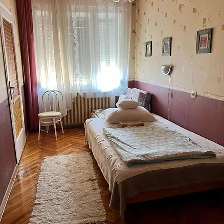 Hajnalka Gyula