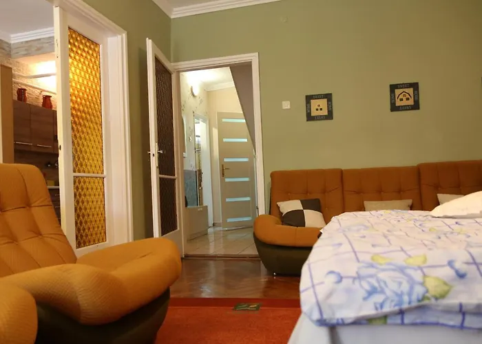Hajnalka Apartmanhaz